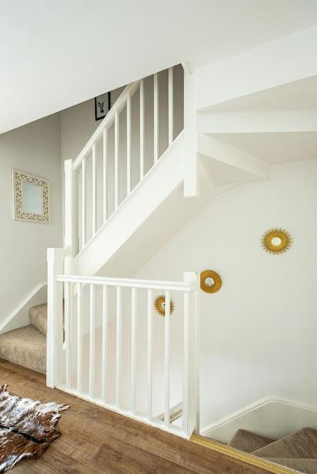 Roseberry Cottage - Lower Mill Estate Somerford Keynes エクステリア 写真